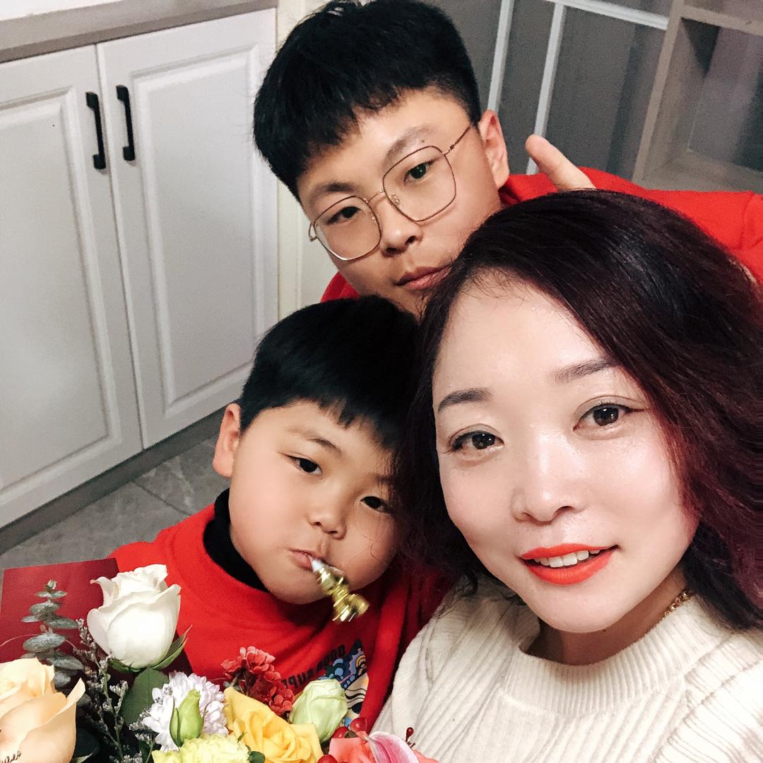 彩彩（谢绝连赞）