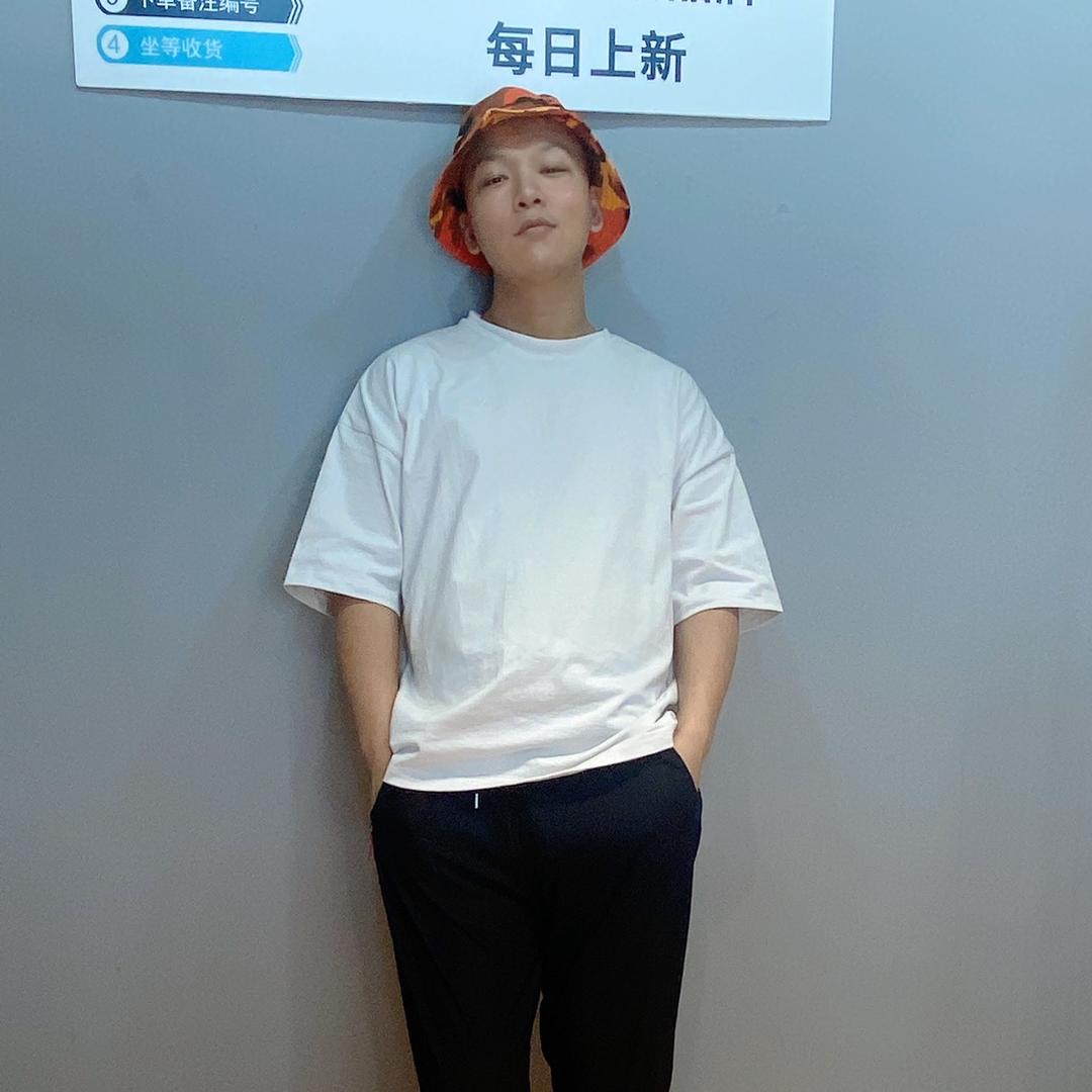 袁峻浩服饰直播