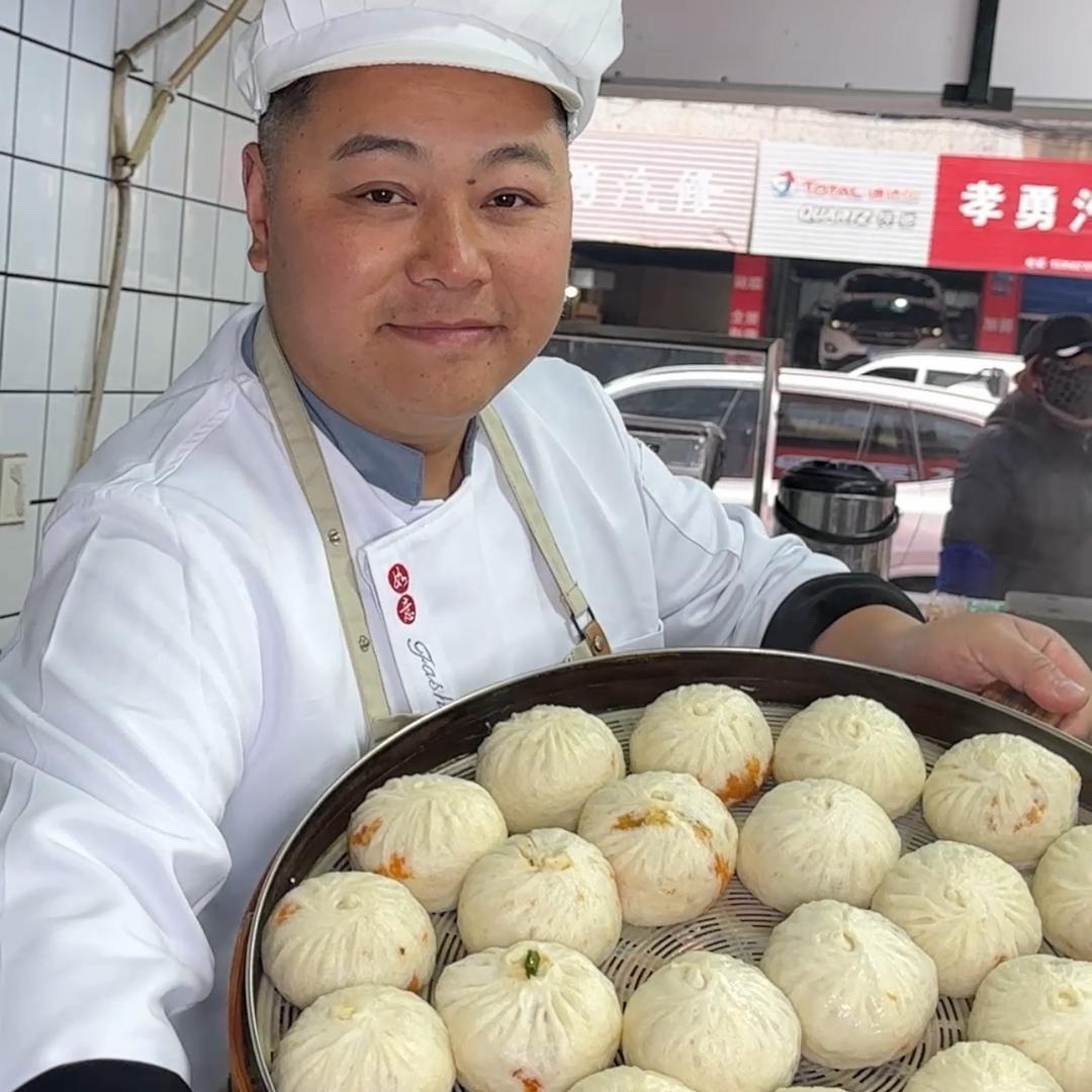 做包子的苏师傅
