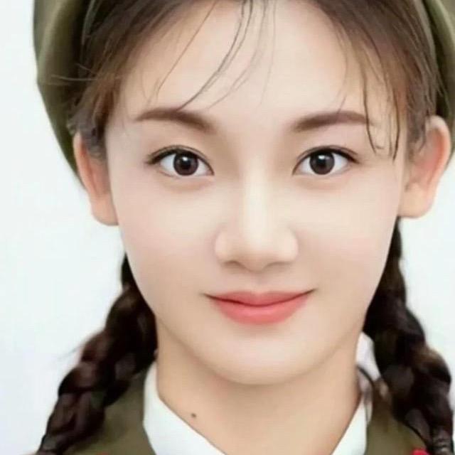 孟小薇