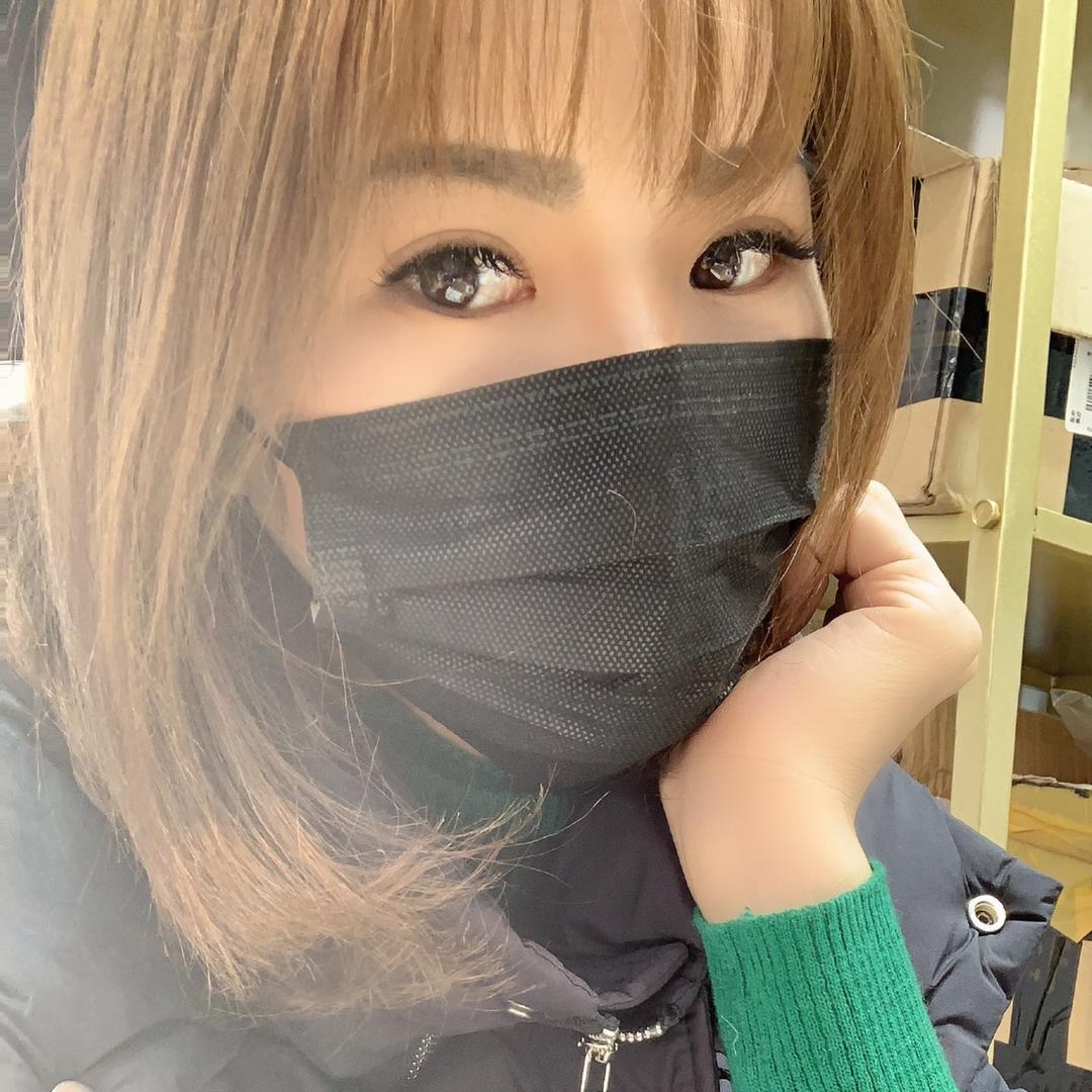 毛球妈咪服饰店