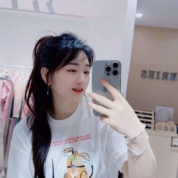 武冈市韩系服装店