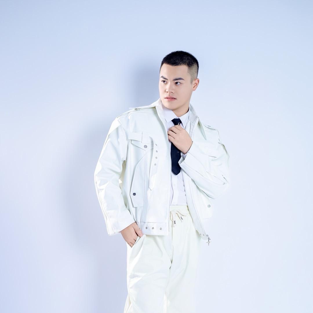 花小曹瘦100斤（已反弹50多斤）