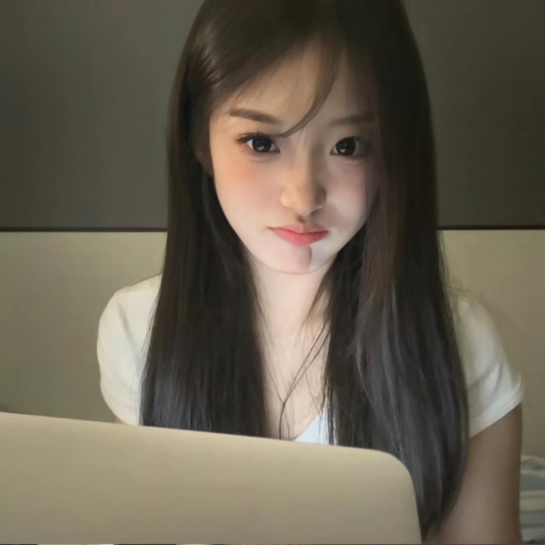 佳佳^