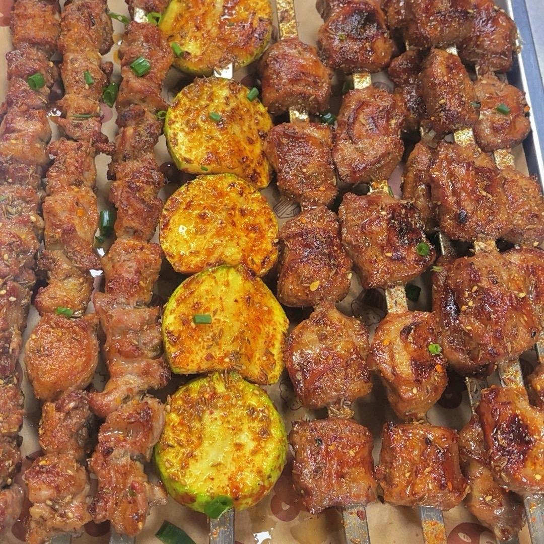 烧烤小哥