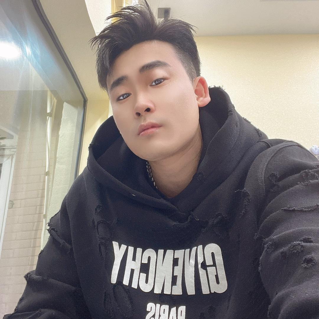 江阴Sam发型设计