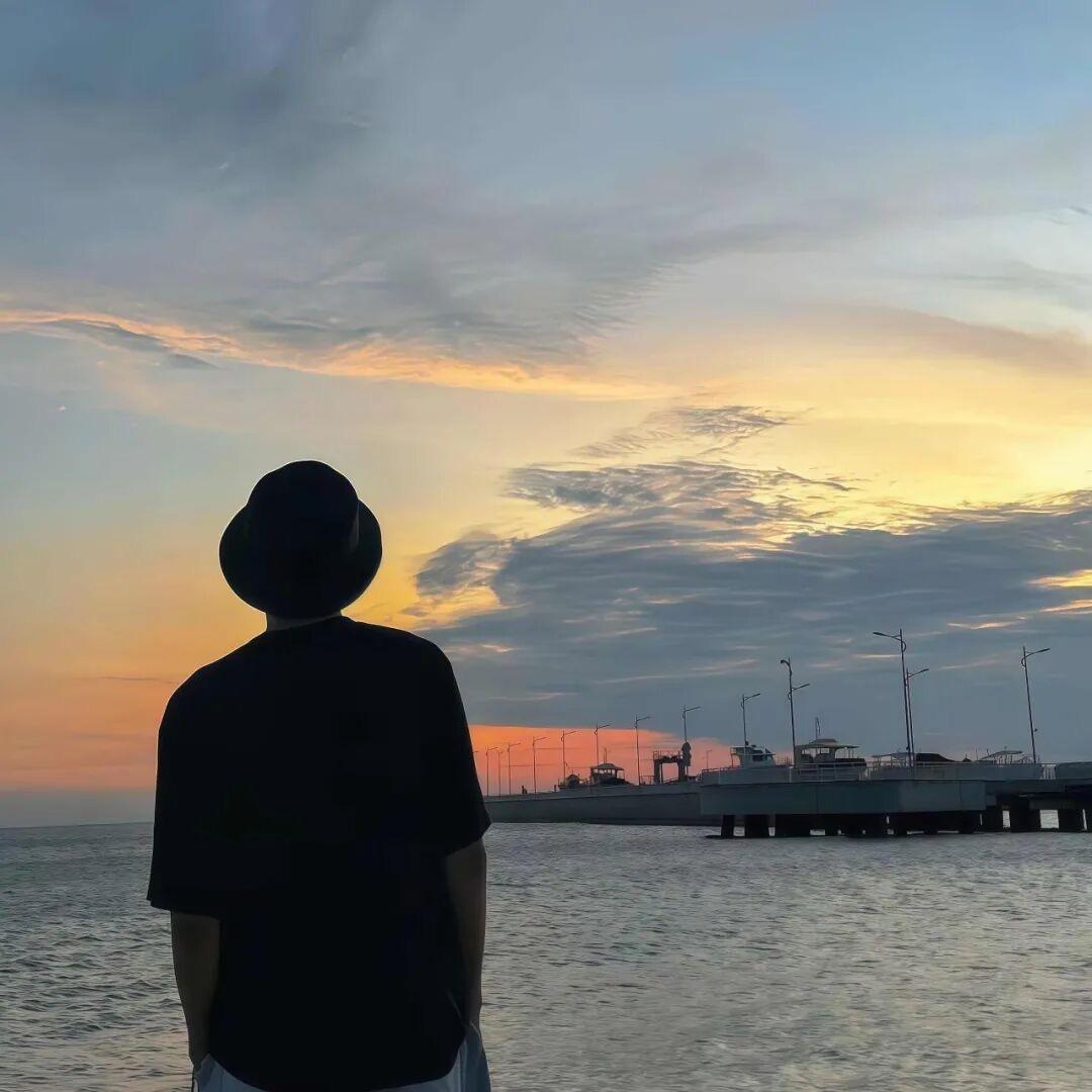 1                  .