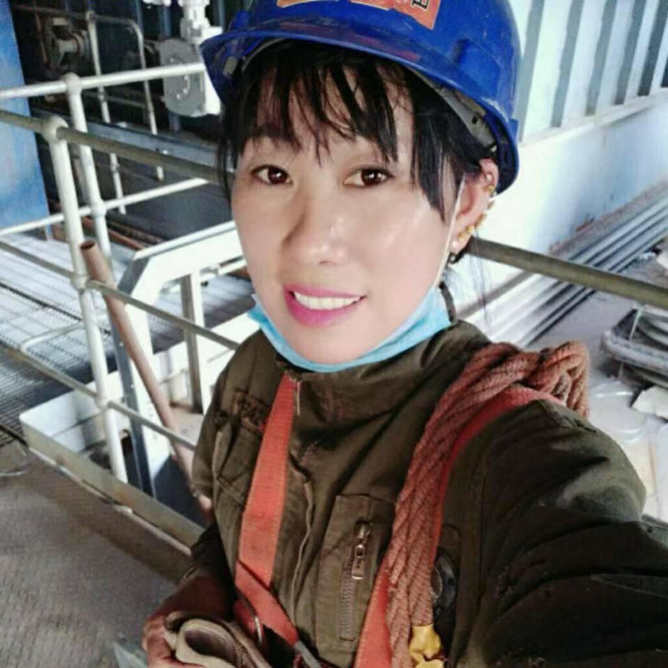 女焊工仙儿姐（迷彩工装）