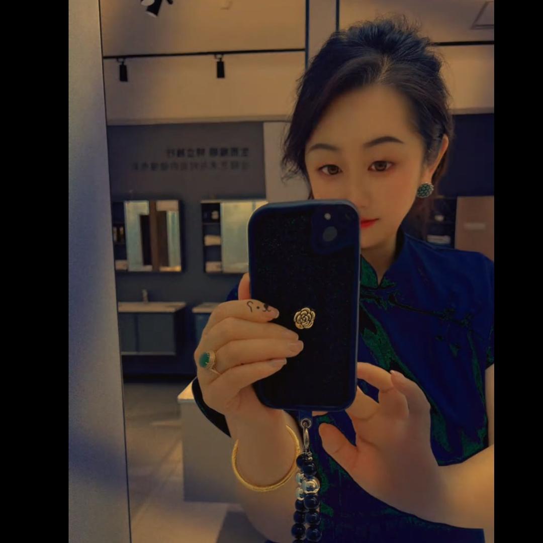 丽江To To13628886271