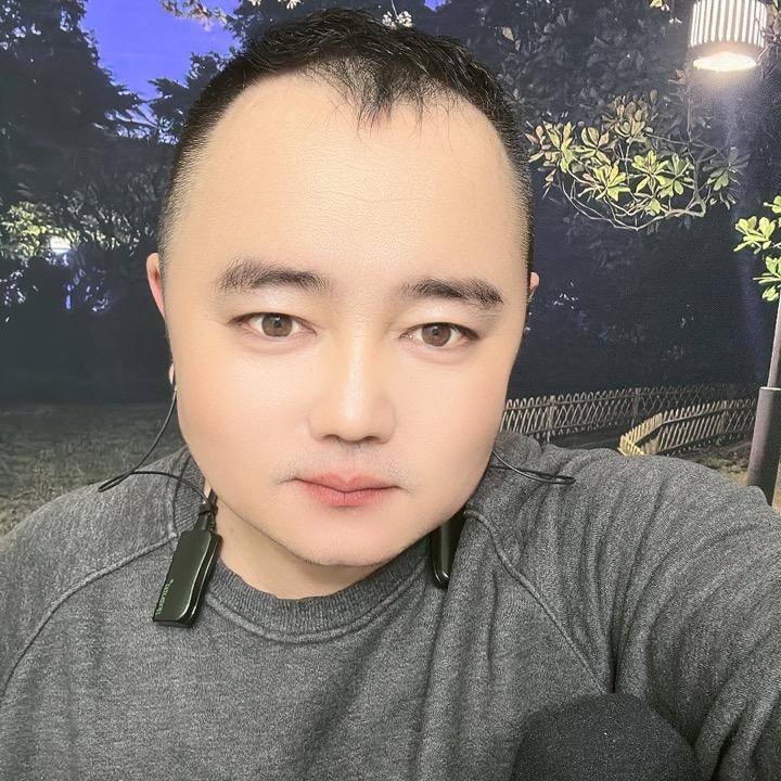 李小歪