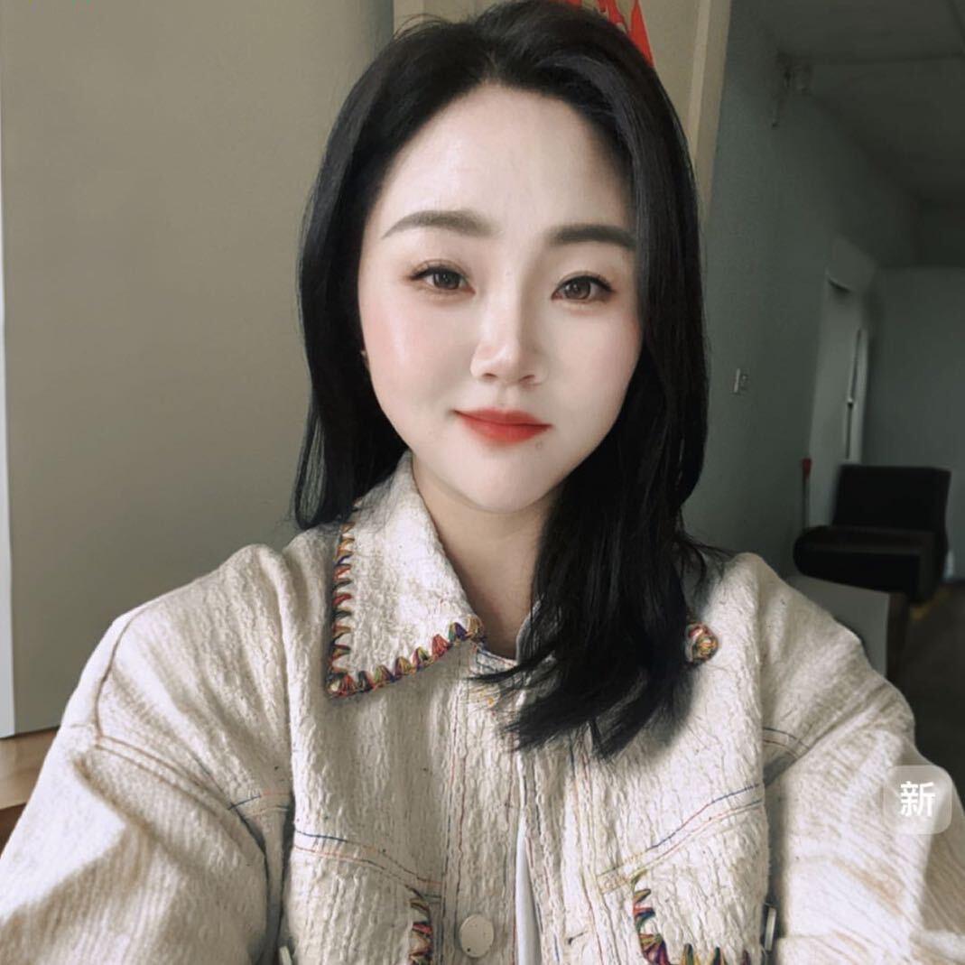 💕💕小何💕💕