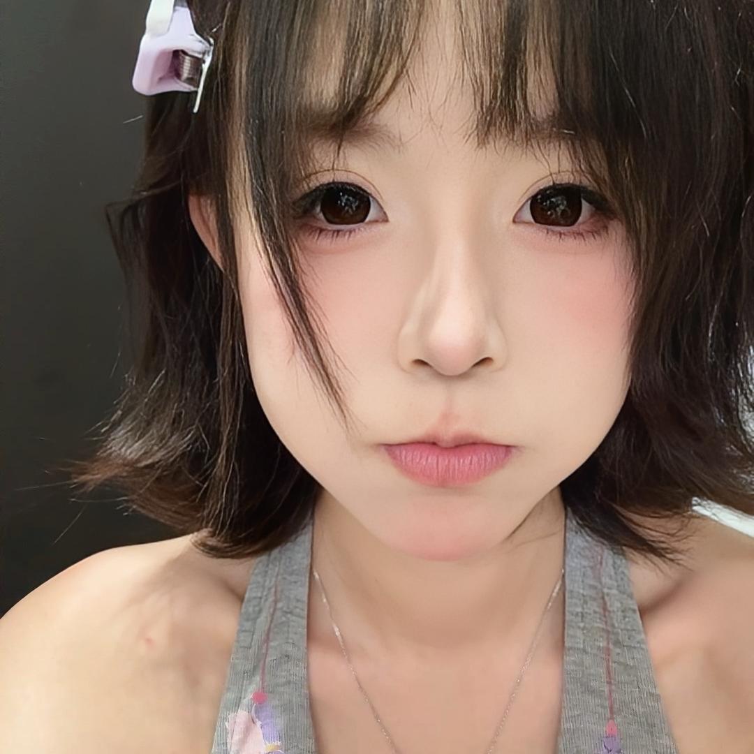 钱包被饭吸扁了