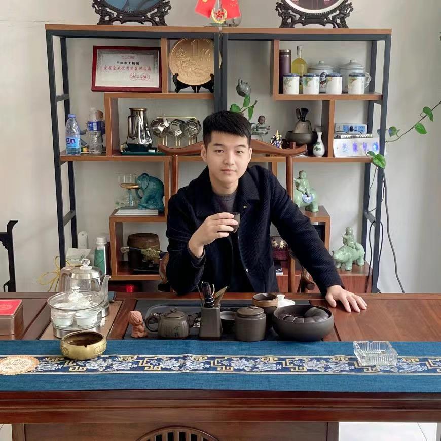 兰康木工机械-曲伟