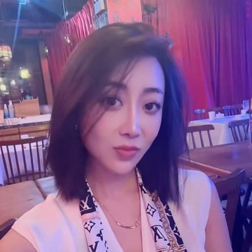 美丽姐日常穿搭
