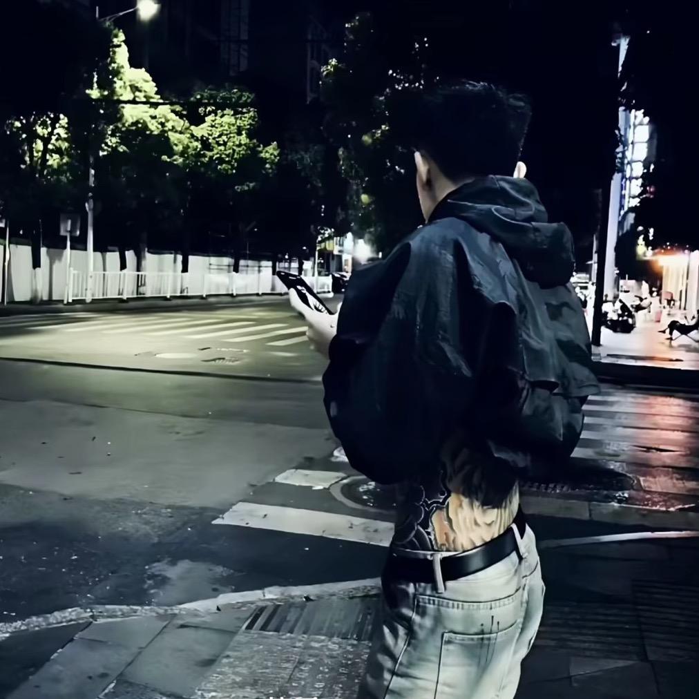 万众小爹
