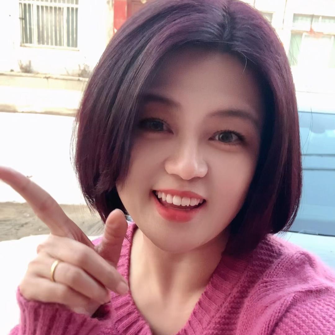 小 萌 子
