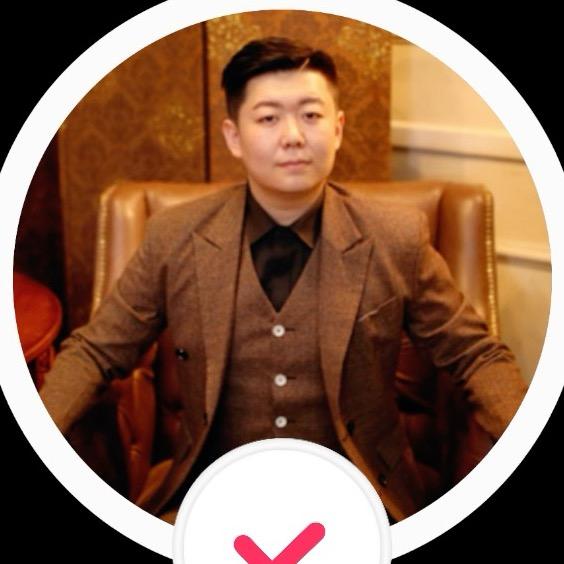 花生李冉