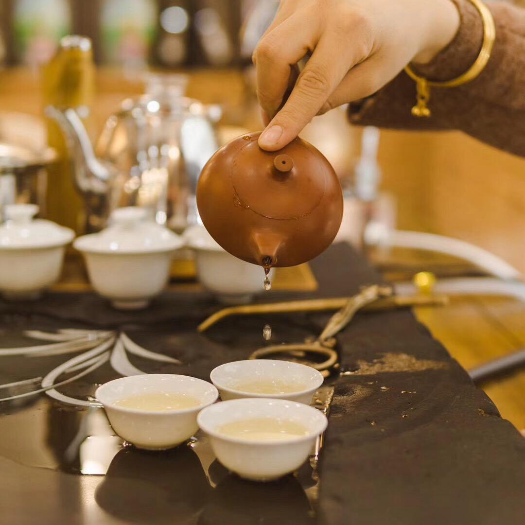 我是卖茶叶的小菊🍵