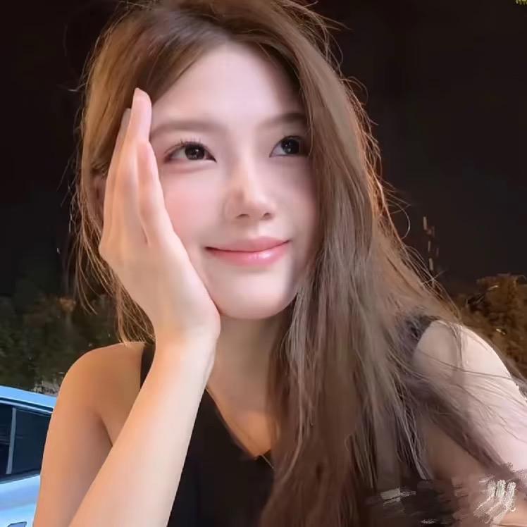 小欣^