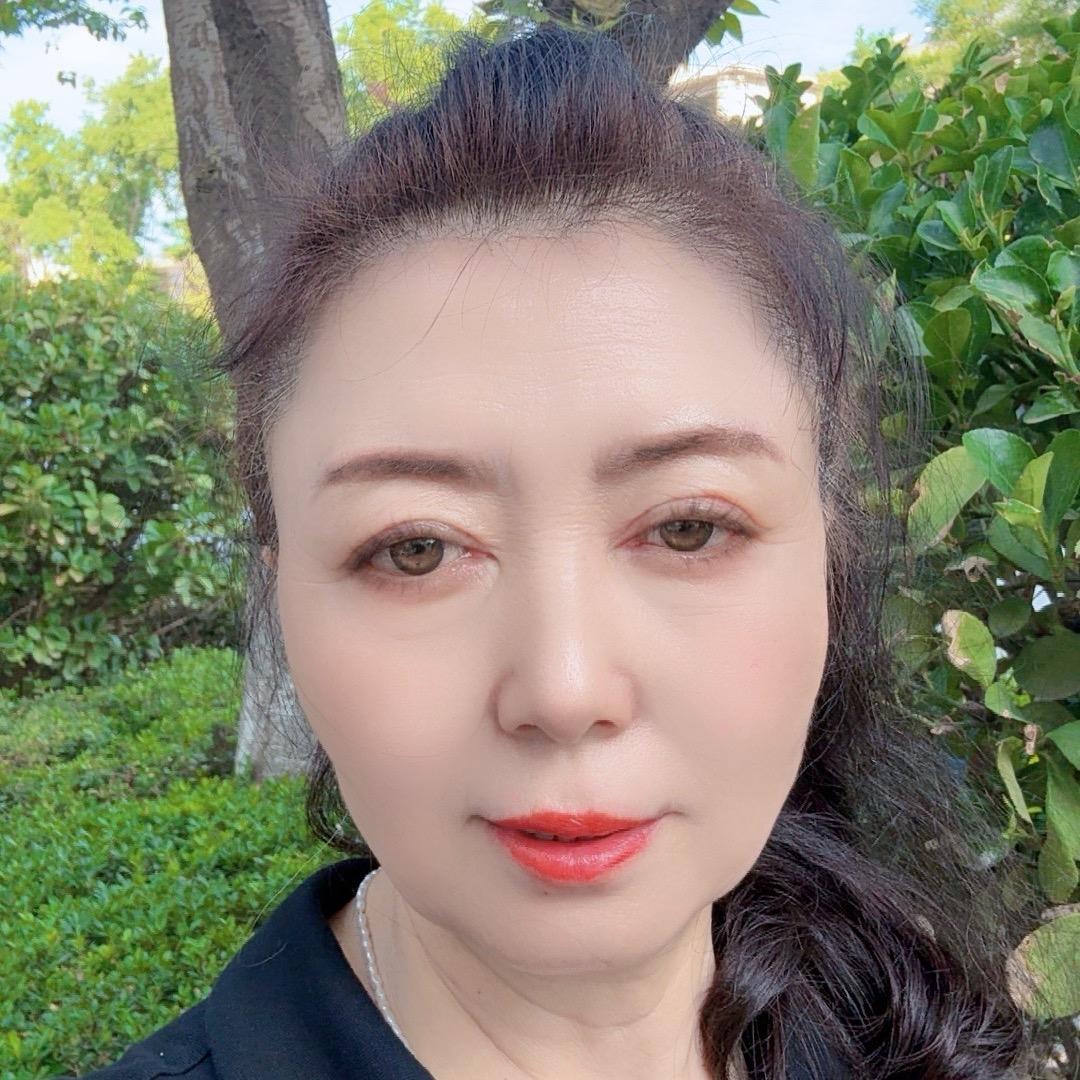 芳姐爱兔兔