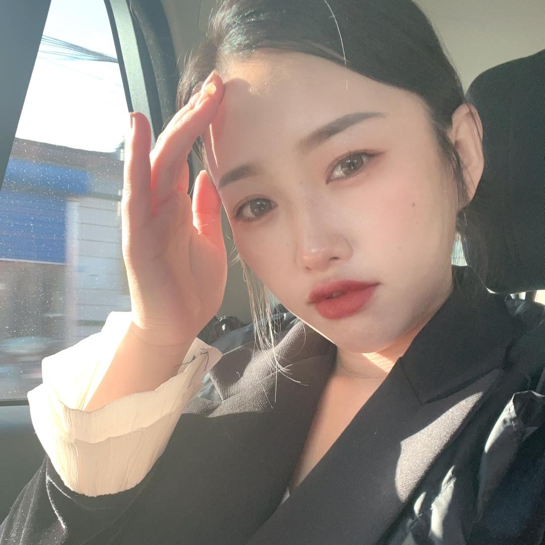 小雨婚纱·轻奢美学