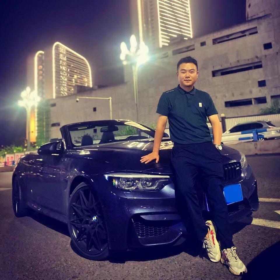 星越汇二手车胡天歌