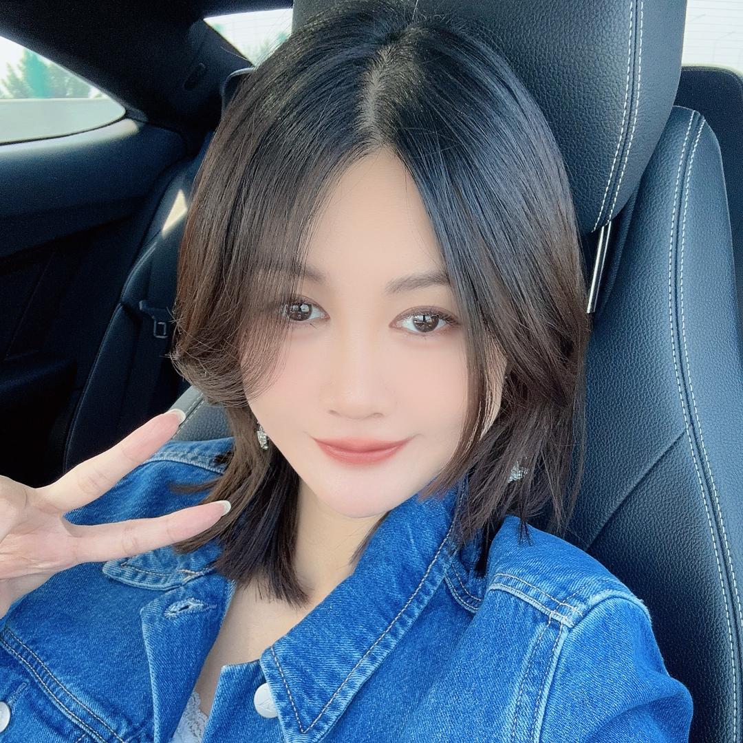 是锦妍呀！