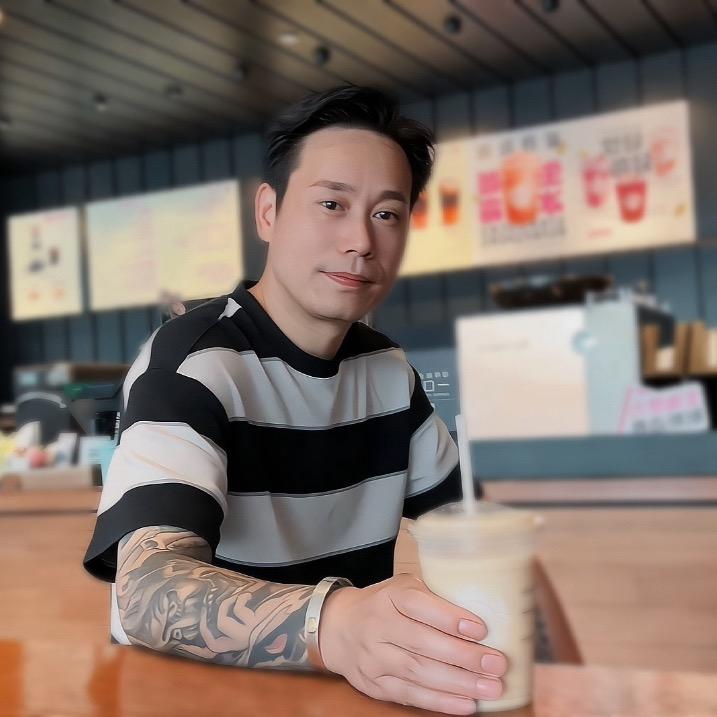 钱嘉威爱剪烫