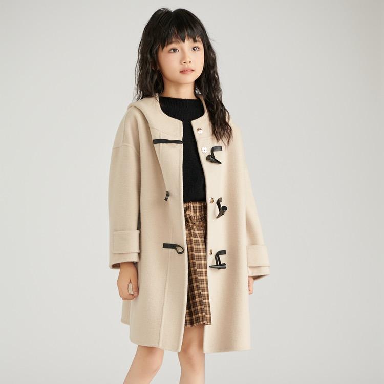 精灵古怪儿童针织衫工厂店