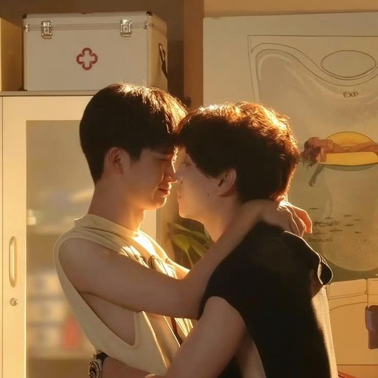 蕾蕾枂枂(别连赞)