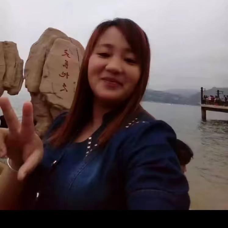 养猪妹（橱窗有百货）