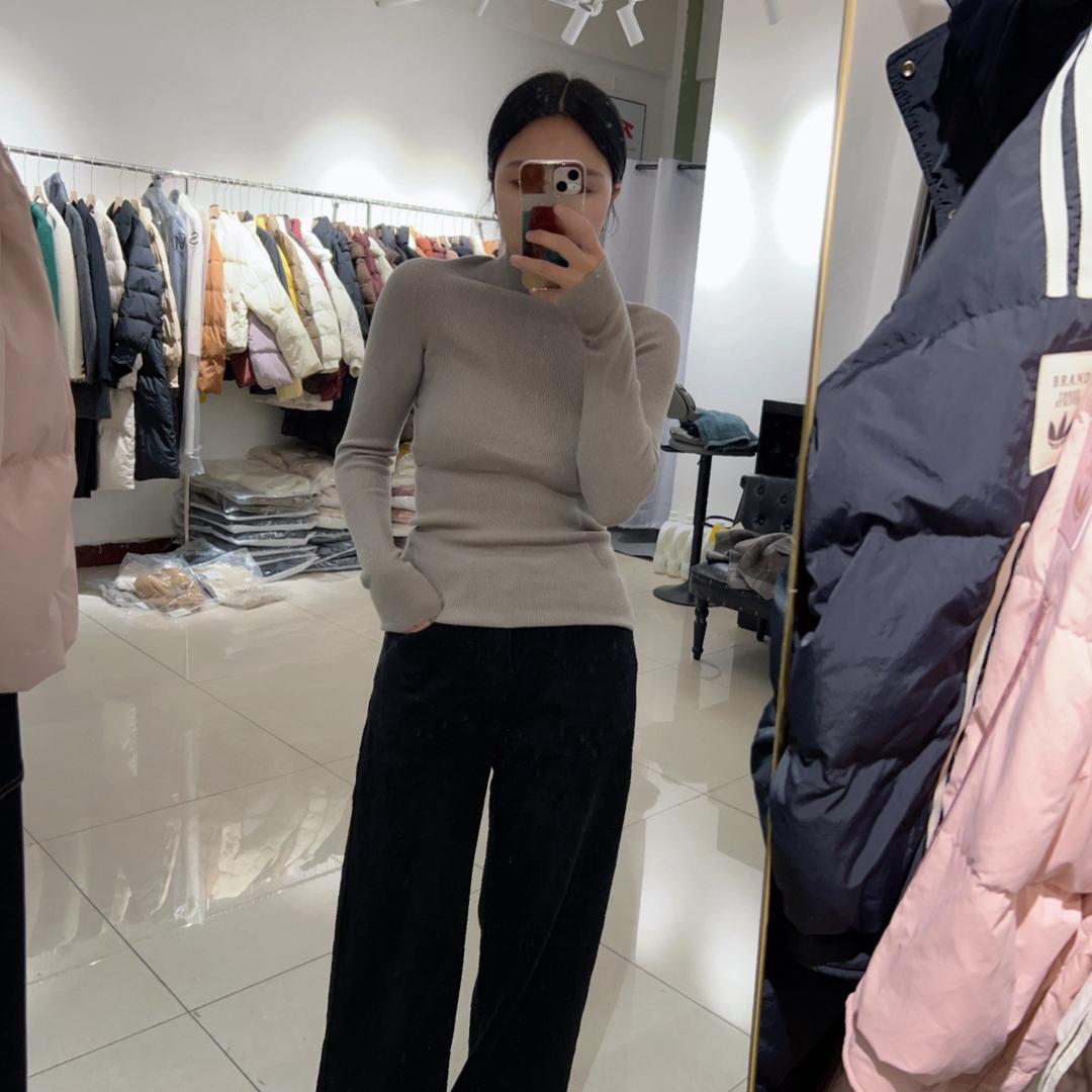 衣恋女装集合店
