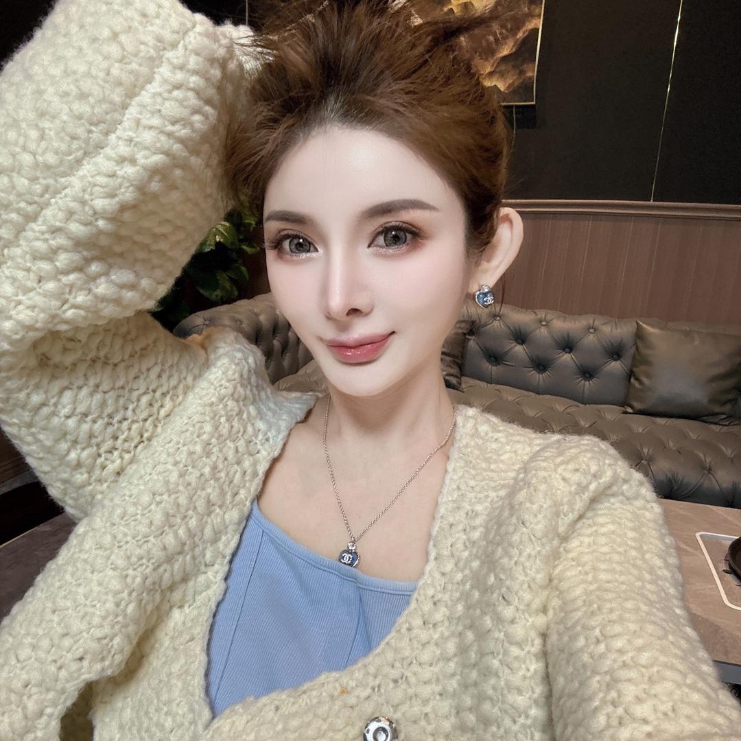 靓靓爱漂亮