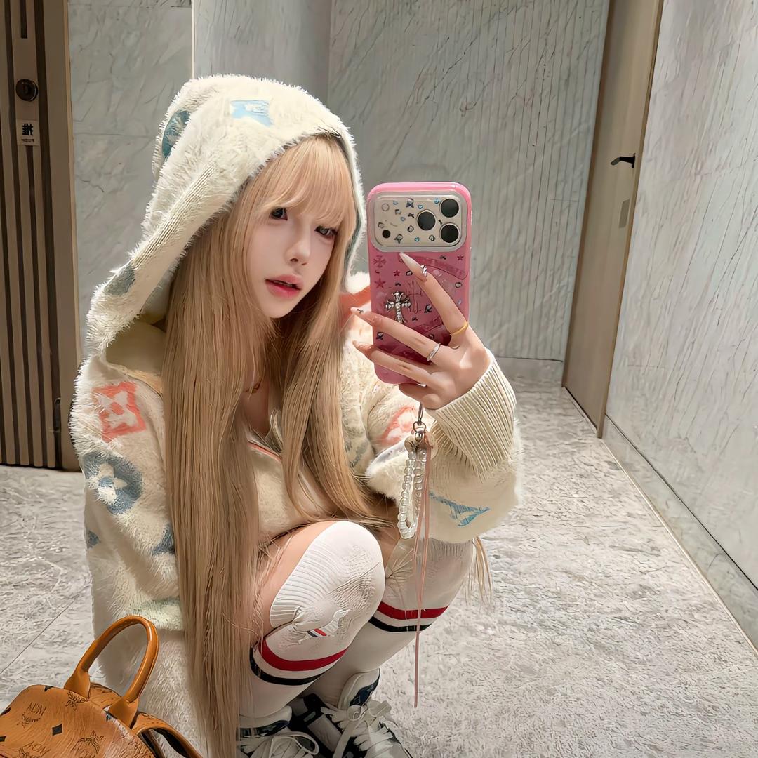 Yiii、