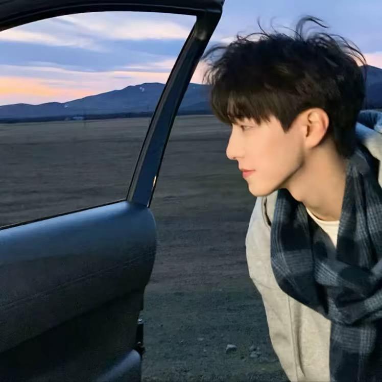 暖男排狗后面🍂