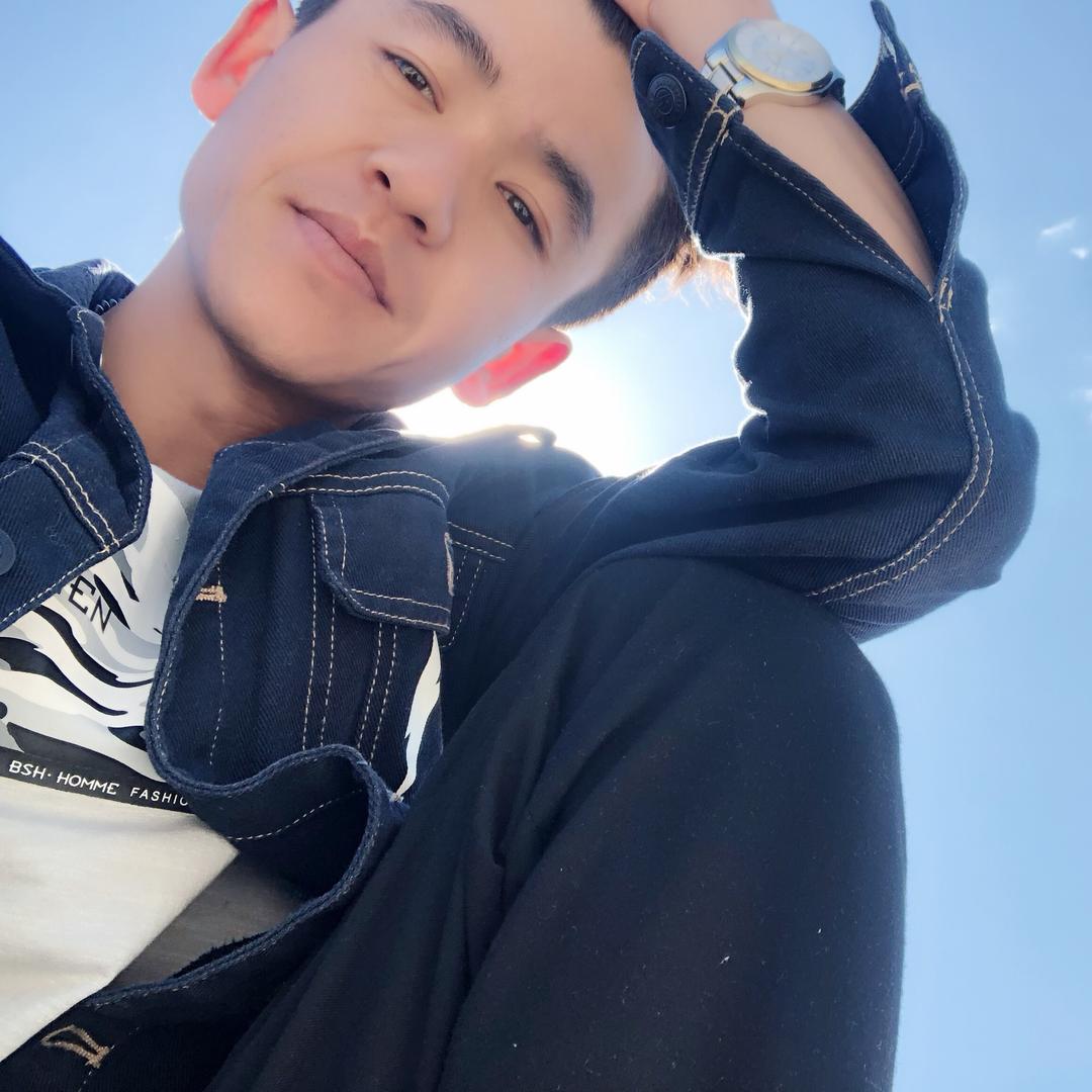 AeryaNa's   romantic