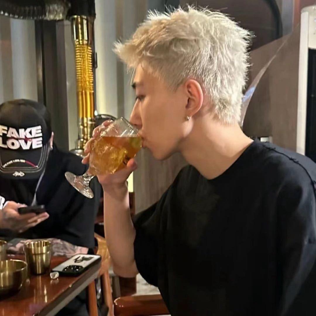 TNT 酒吧张雨泽