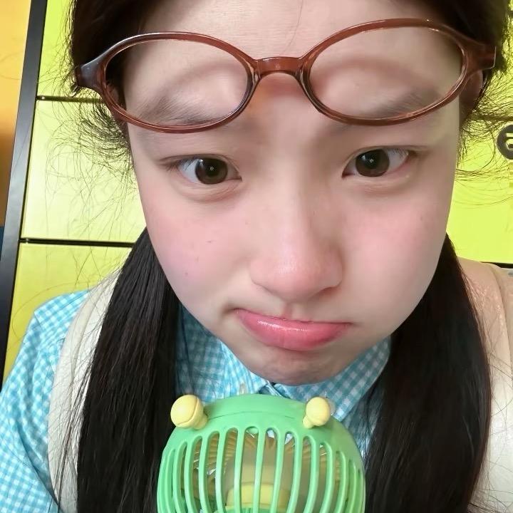 ૮₍˶•.•⑅₎ა