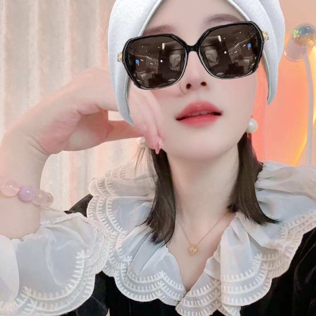 杨杨🚀.