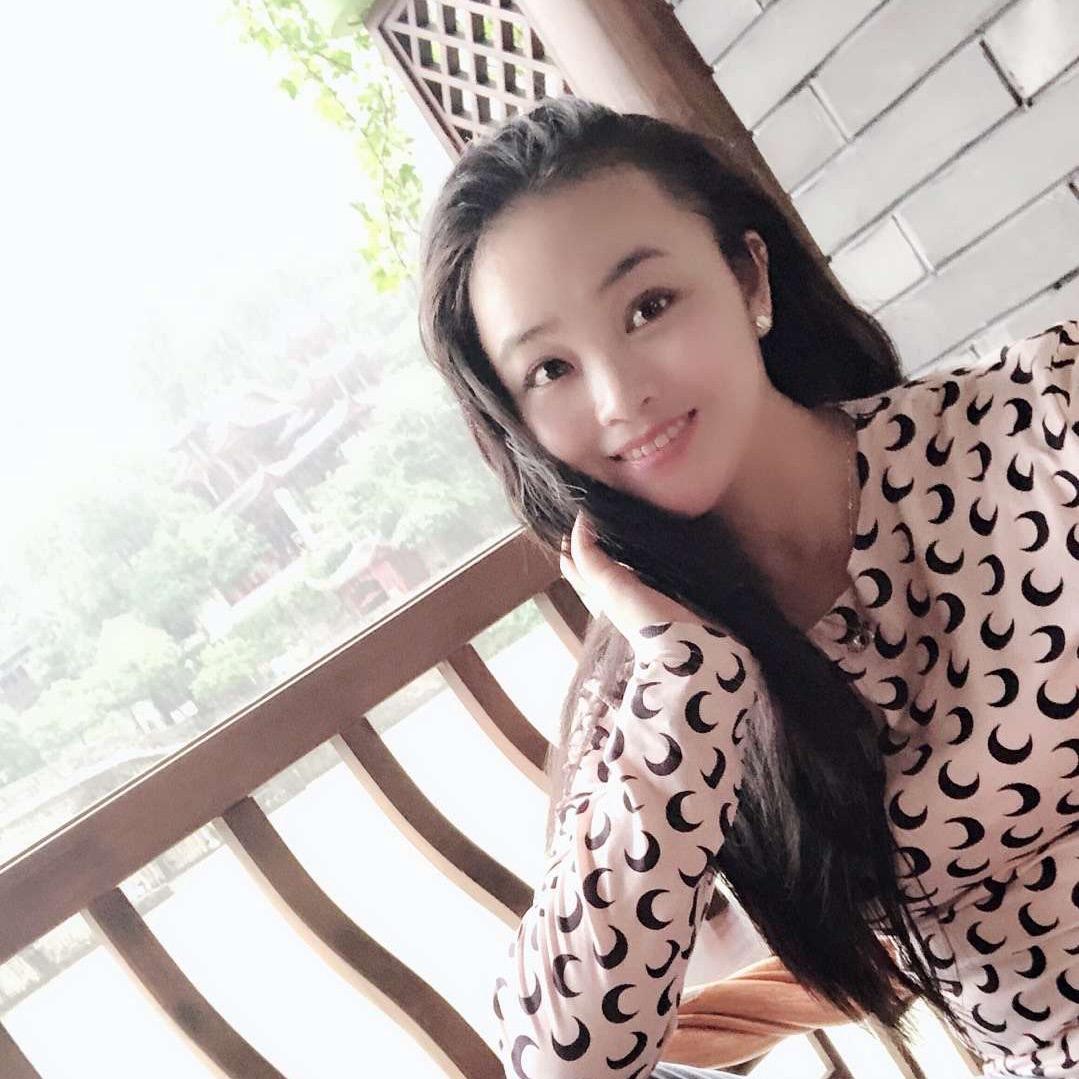 爱吃香菜的小稻米