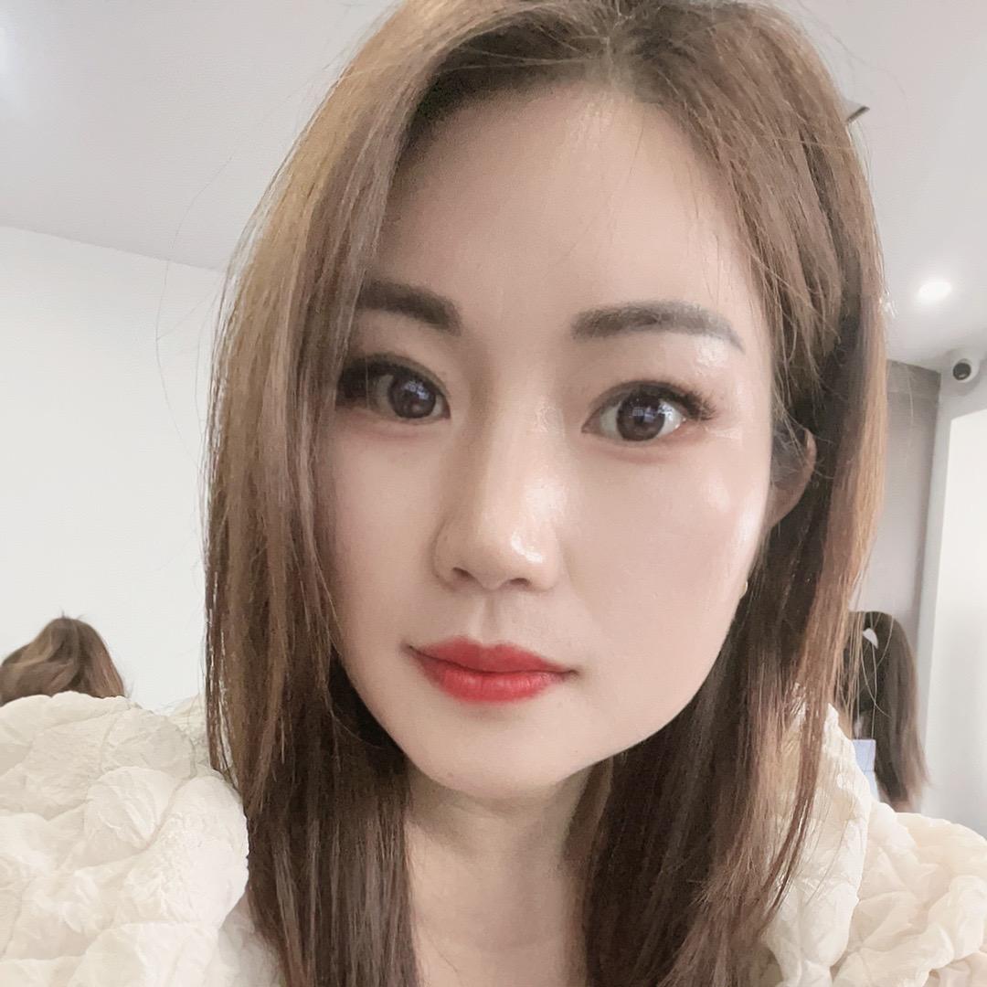 粉丝 车厘子🍒小凤