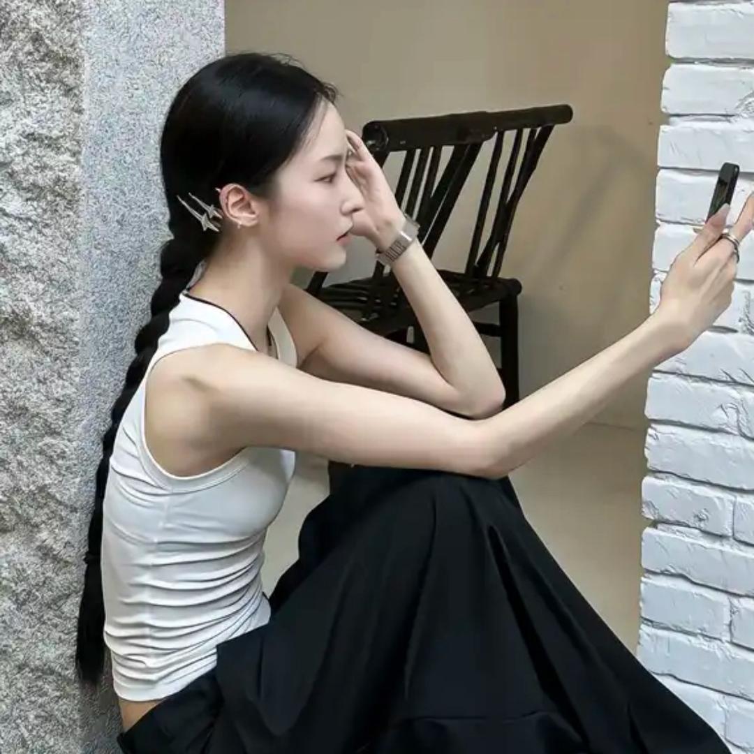 小王睡不醒 .