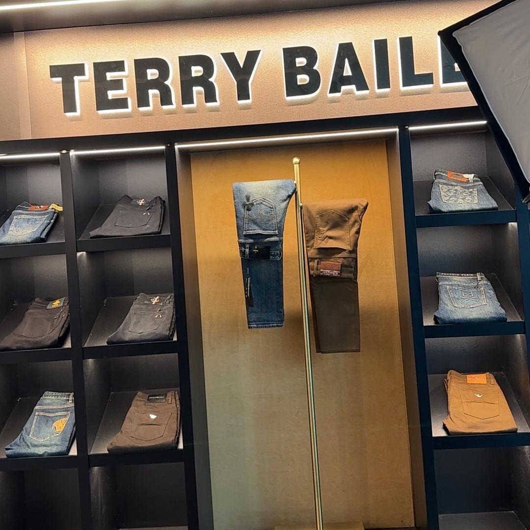 XPS男士服饰精品店