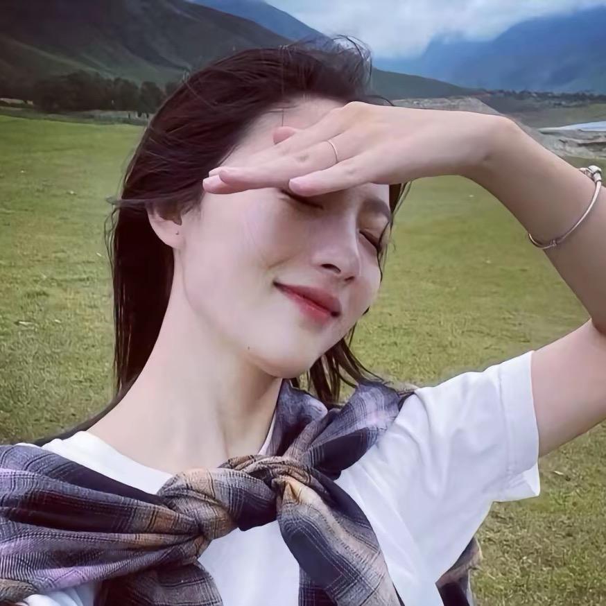 沈文静.