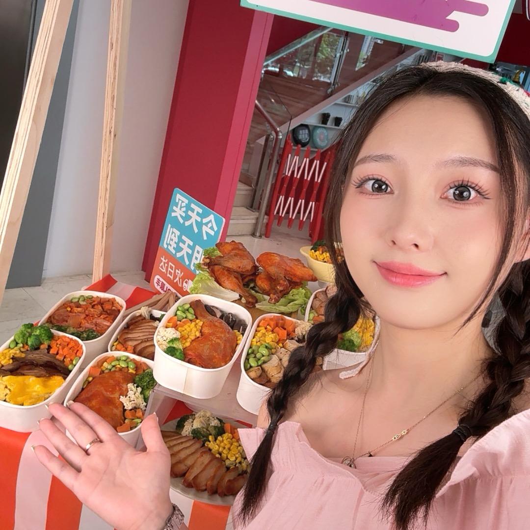 饱饱博士摆摊日记