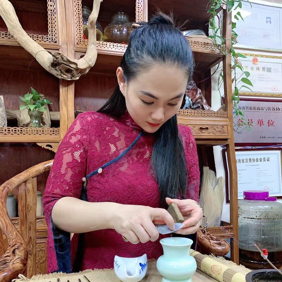 春劲沉香馆