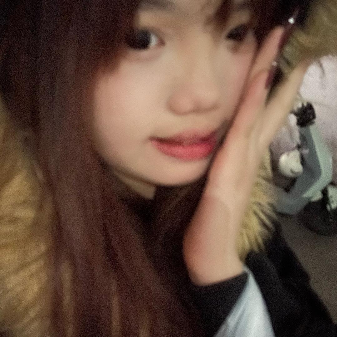 小阿离（尊师霸王花莎莎）