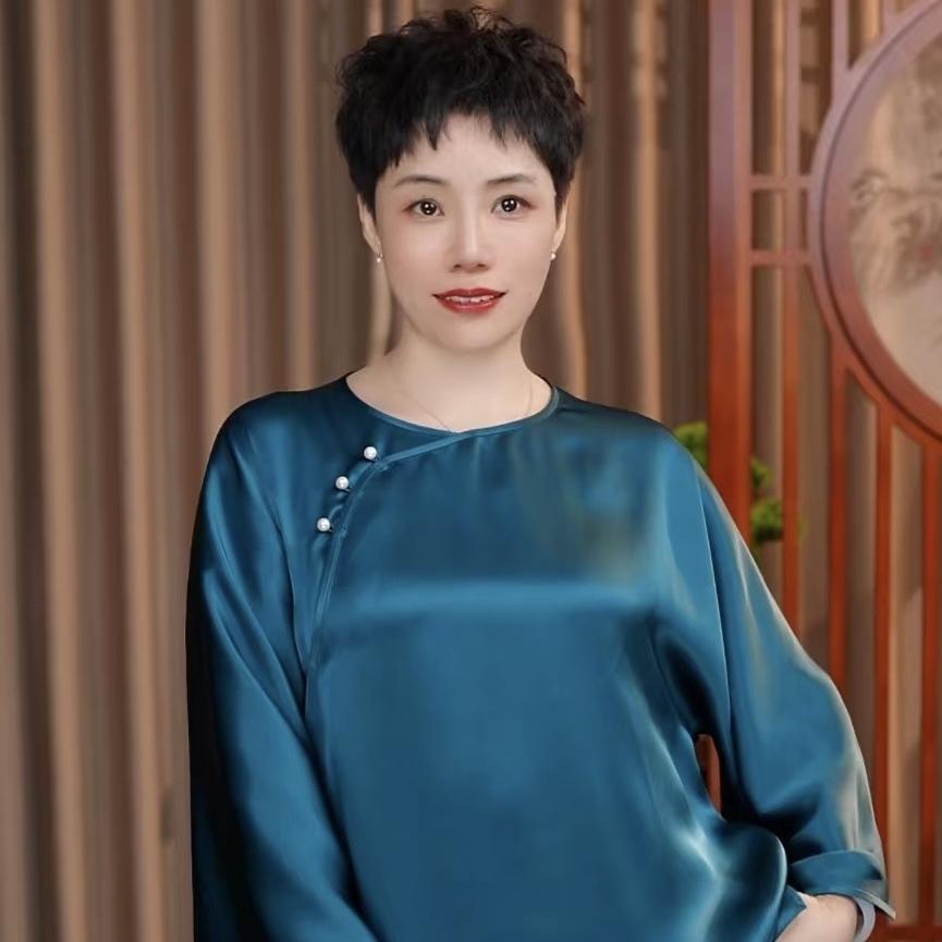 寨优袡国风新中式女装工厂店