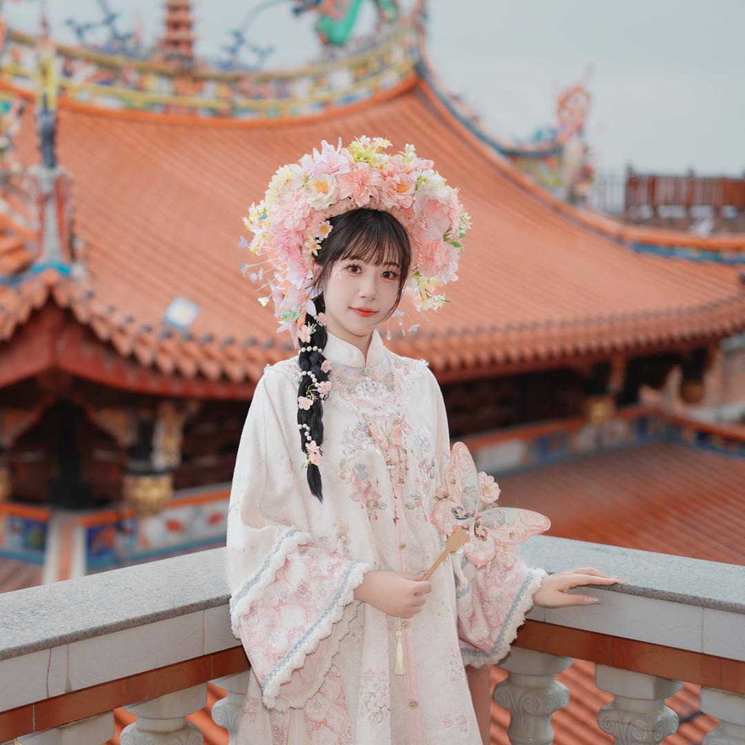 珊珊不是姗姗来迟的珊珊