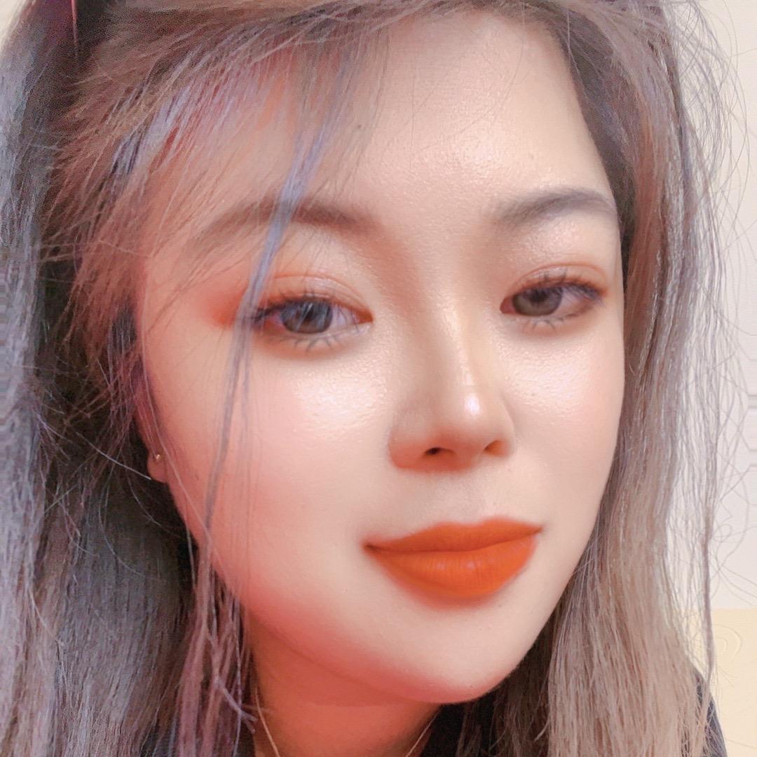 娜小妞咪了个咪